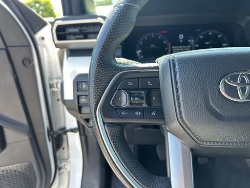 Used 2024 Toyota Tacoma TRD Off-Road AWD/4WD image 21