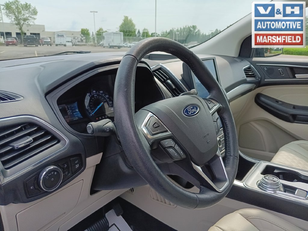 Used 2023 Ford Edge Titanium w/ Equipment Group 301A AWD/4WD image 17
