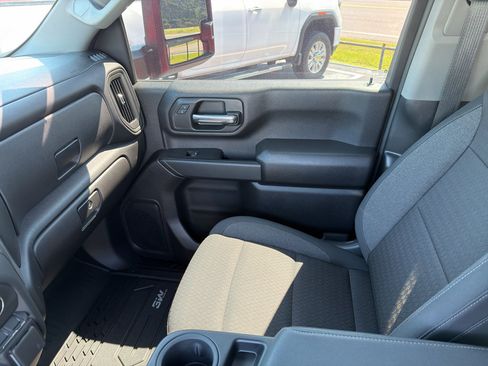 Used 2025 Chevrolet Silverado 2500 Custom w/ Custom Value Package AWD/4WD image 18