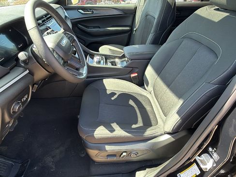 New 2026 Jeep Grand Cherokee Laredo X RWD image 16