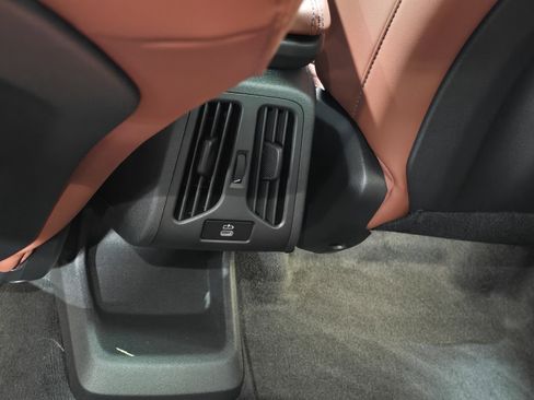 New 2026 BMW X1 xDrive28i w/ Convenience Package image 30