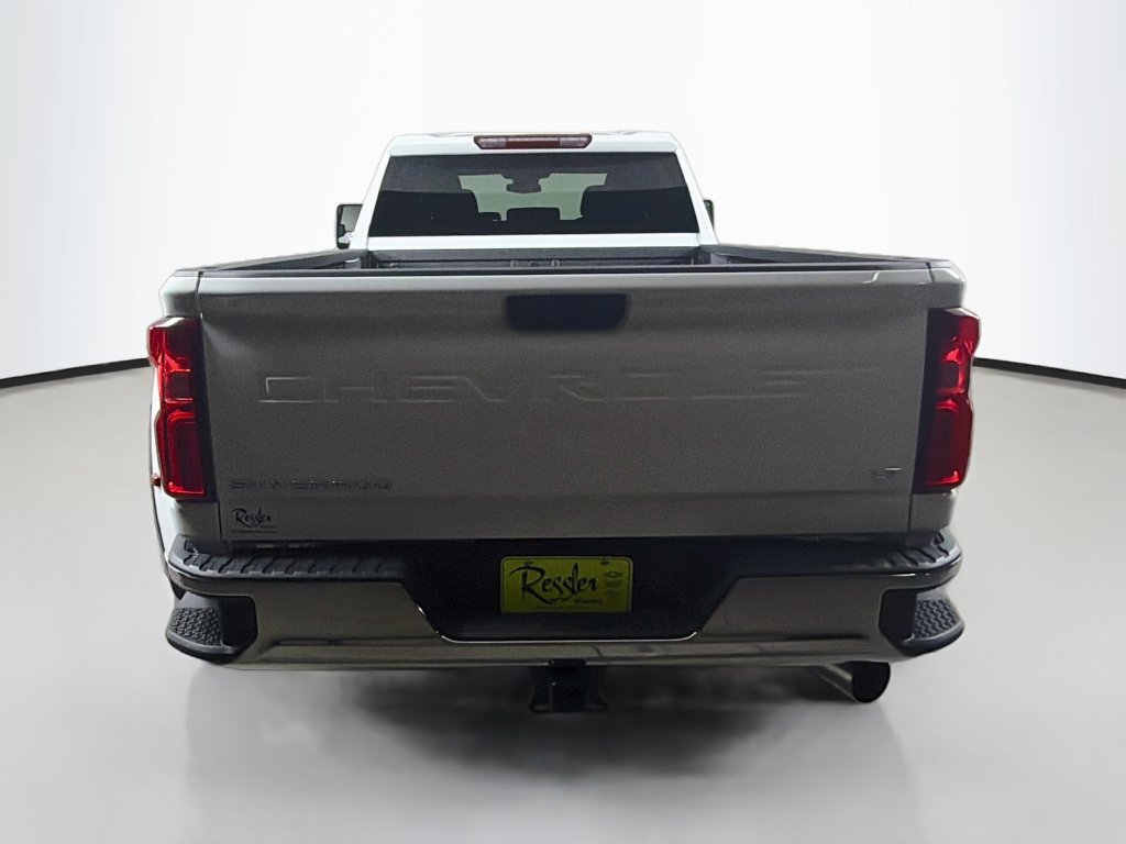 New 2026 Chevrolet Silverado 3500 LT AWD/4WD image 6
