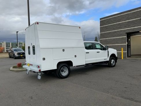 Used 2024 Ford F350 XL w/ Snow Plow Prep Package image 4