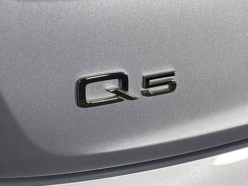 Used 2023 Audi Q5 2.0T Premium w/ Convenience Package AWD/4WD image 23