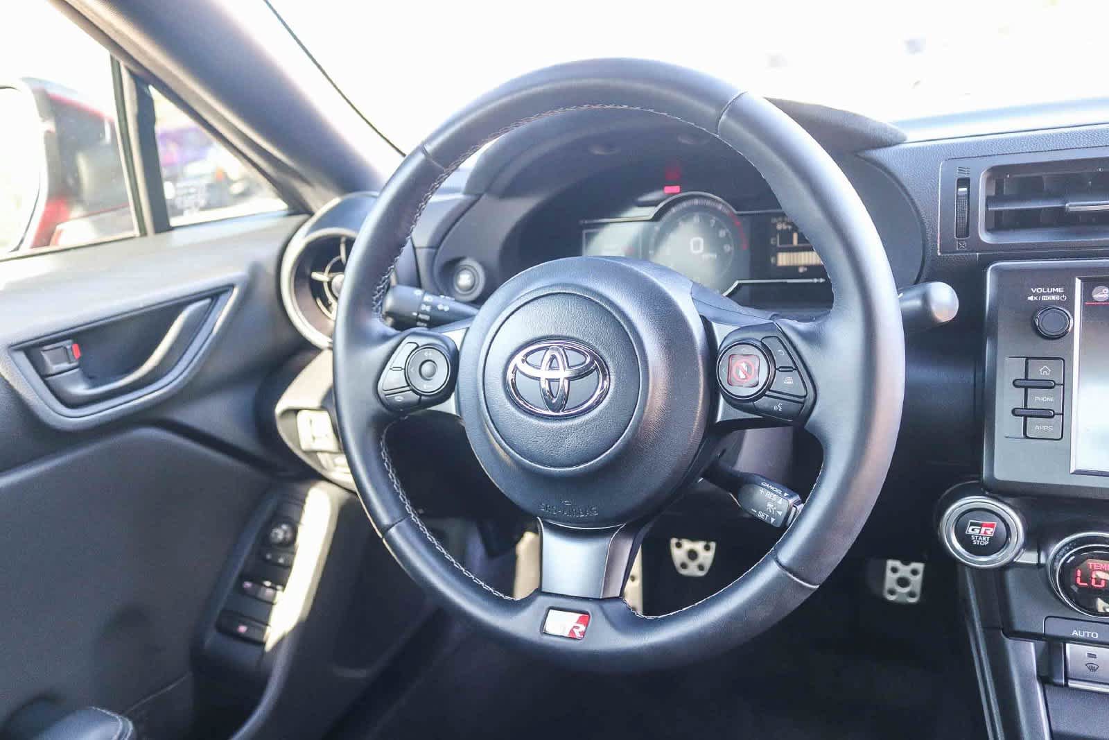 Used 2025 Toyota GR86 Premium w/ Performance Package RWD image 15