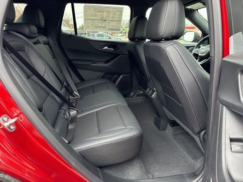 New 2026 Chevrolet Equinox LT w/ Convenience Package II FWD image 10