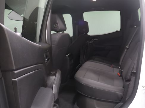 Used 2023 Chevrolet Colorado LT w/ LT Convenience Package II AWD/4WD image 15