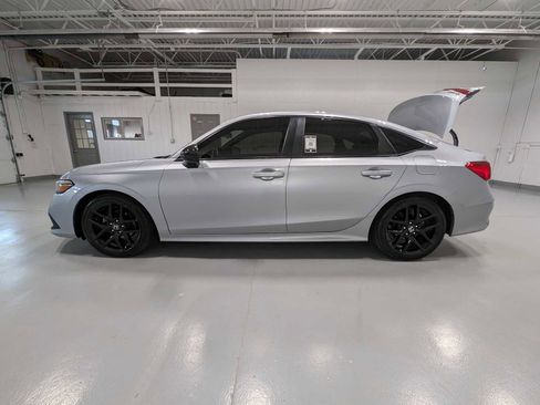 Used 2023 Honda Civic Sport image 12