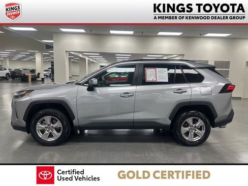 Used 2025 Toyota RAV4 XLE image 5