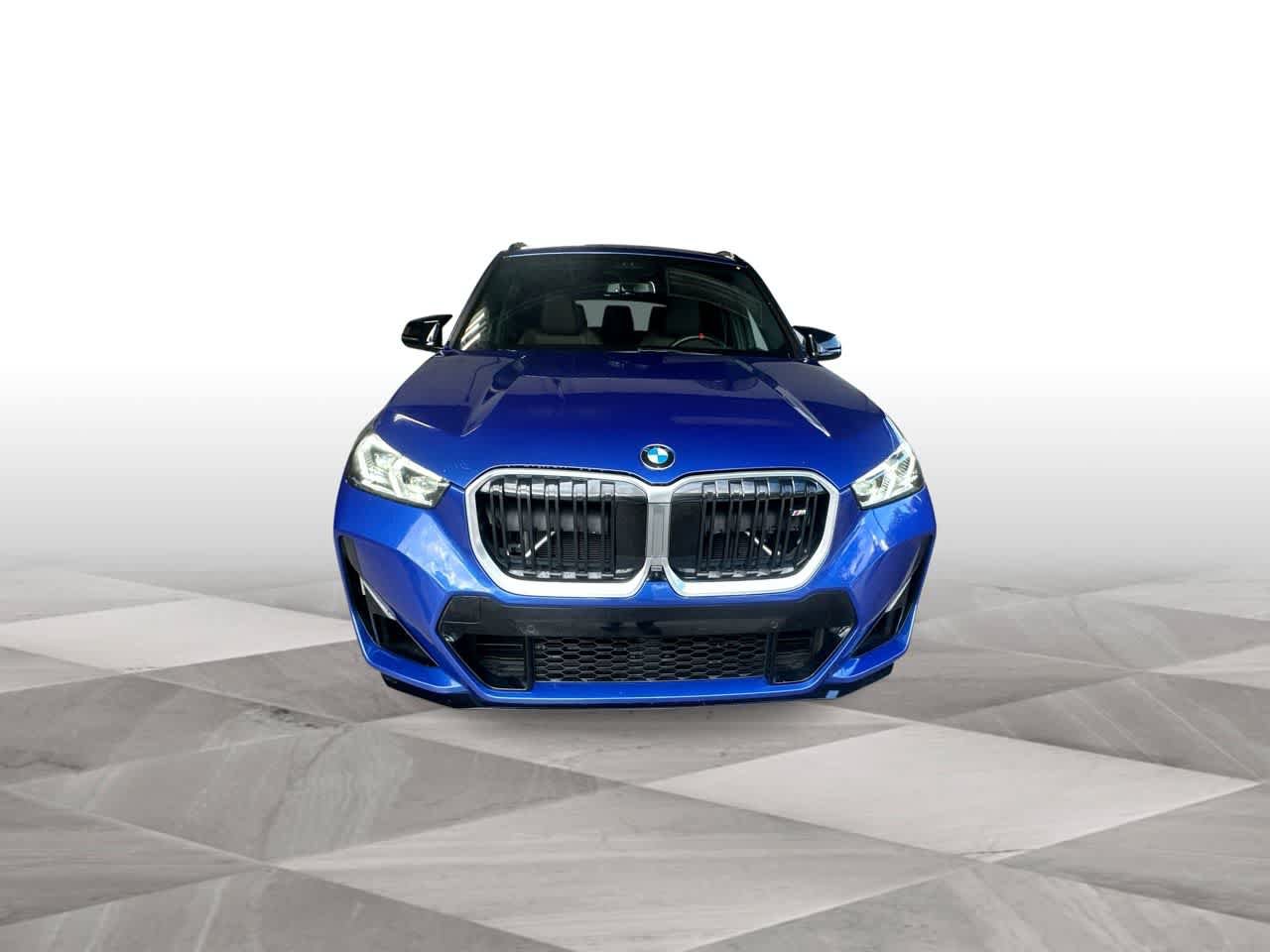 Used 2025 BMW X1 M35i AWD/4WD image 3