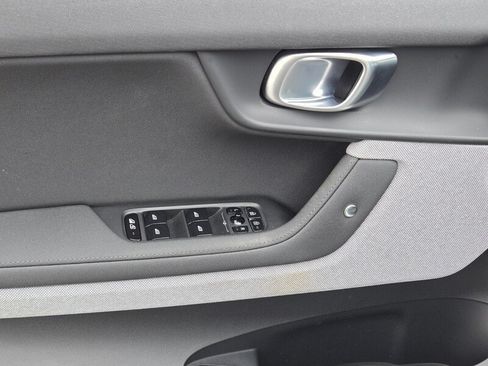 Used 2023 Polestar Polestar 2 FWD image 16