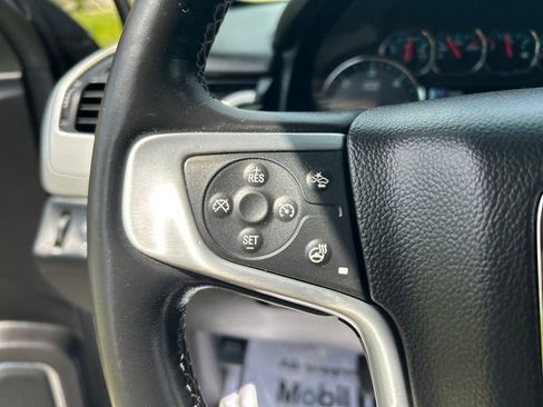 Used 2019 GMC Yukon XL SLT w/ Open Road Package AWD/4WD image 21