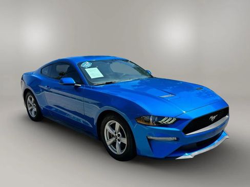 Used 2020 Ford Mustang Coupe RWD image 2
