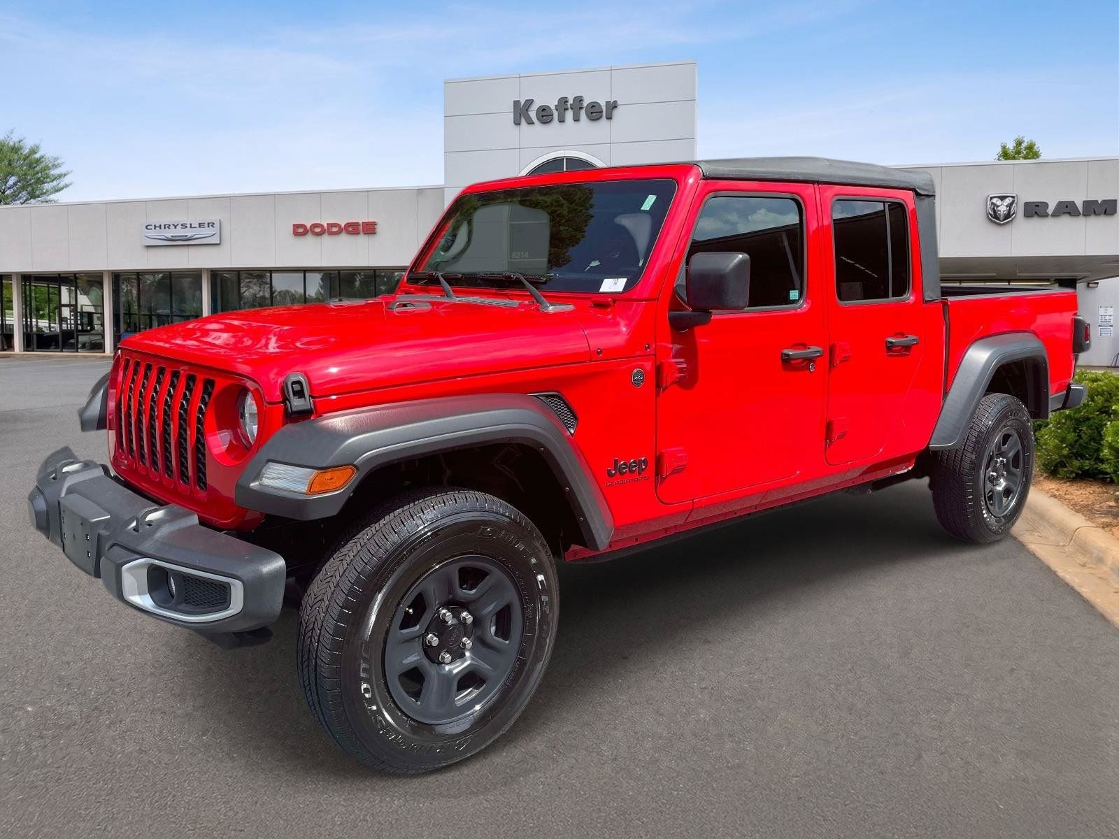 Used 2023 Jeep Gladiator Sport AWD/4WD image 1