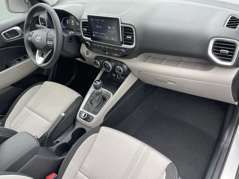 New 2026 Hyundai Venue SEL FWD image 11