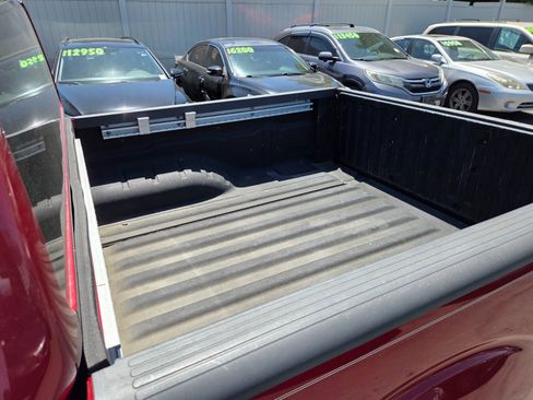 Used 2010 Nissan Frontier SE w/ Moonroof Pkg AWD/4WD image 11
