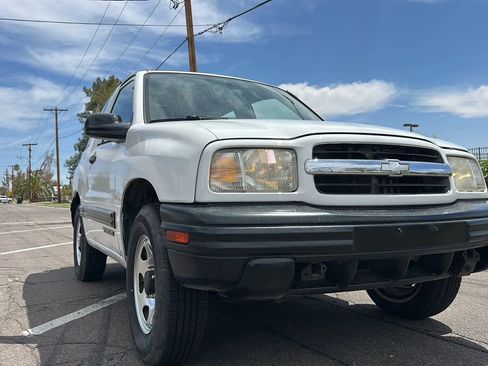 Used 1999 Chevrolet Tracker 2WD Convertible image 10