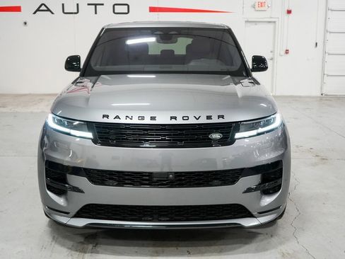 Used 2023 Land Rover Range Rover Sport SE Dynamic image 5