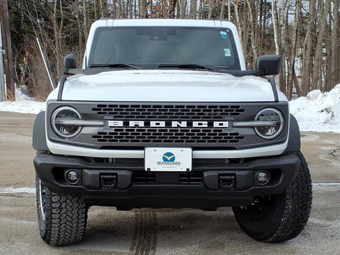 New 2025 Ford Bronco Badlands w/ Sasquatch Package image 3