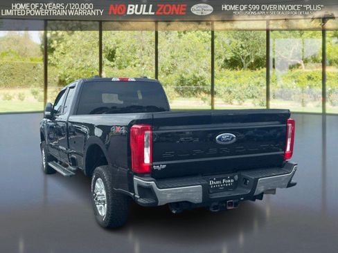 Certified 2023 Ford F250 XLT AWD/4WD image 3