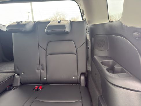 New 2026 Nissan Pathfinder SL image 36