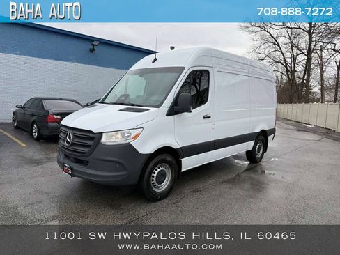Used 2025 Mercedes-Benz Sprinter 2500 image 1