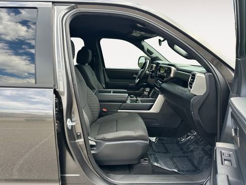 Used 2025 Toyota Tundra SR5 AWD/4WD image 15