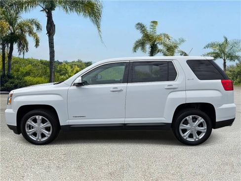Used 2017 GMC Terrain SLE image 2