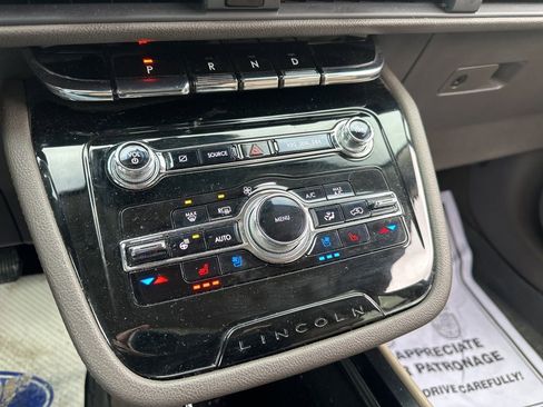 Used 2021 Lincoln Corsair Reserve image 44