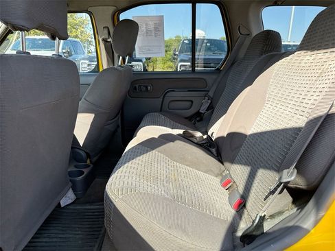 Used 2000 Nissan Xterra XE image 22