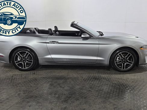 Used 2022 Ford Mustang Premium RWD image 14