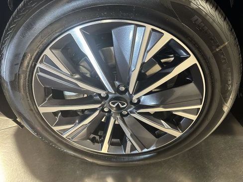 Certified 2026 INFINITI QX60 Luxe w/ Cargo Package image 10