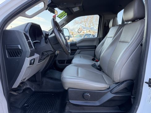 Used 2020 Ford F550 2WD Regular Cab Super Duty image 12