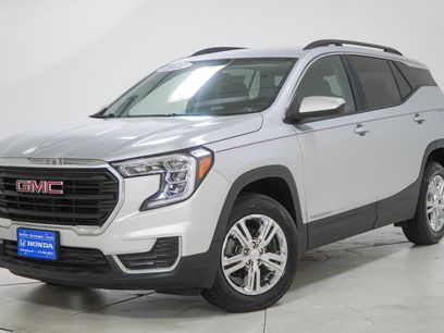 Used 2022 GMC Terrain SLE w/ Driver Convenience Package