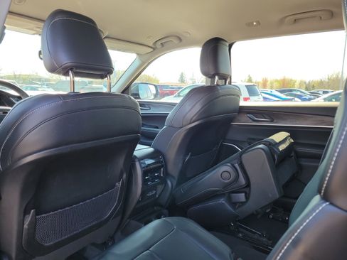 Used 2021 Jeep Grand Cherokee L Limited image 14