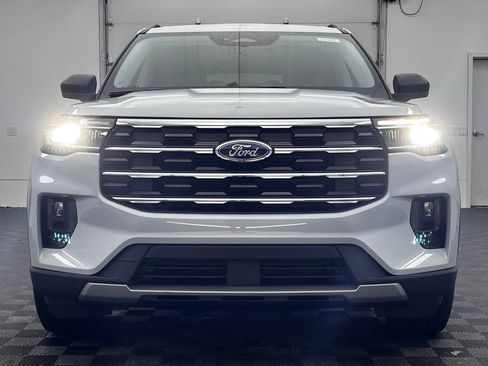 New 2026 Ford Explorer Active w/ Active Comfort Package image 14