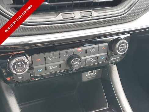 Used 2025 Jeep Compass Trailhawk w/ Trailhawk Convenience Group AWD/4WD image 31