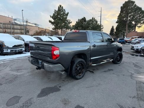 Used 2015 Toyota Tundra SR5 image 7