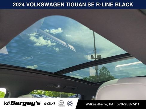 Certified 2024 Volkswagen Tiguan SE R-Line AWD/4WD image 23