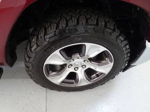 Used 2019 RAM 1500 Laramie AWD/4WD image 30