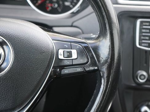 Used 2017 Volkswagen Jetta SE FWD image 15