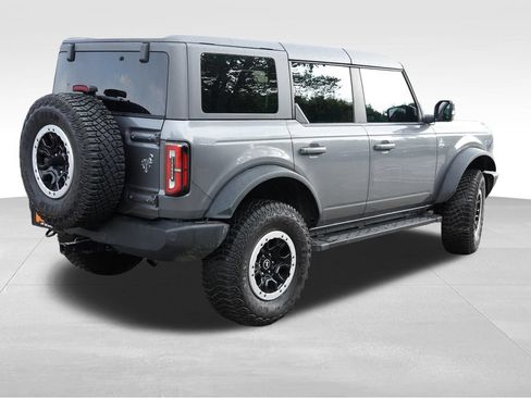 Used 2023 Ford Bronco Outer Banks w/ Sasquatch Package AWD/4WD image 5
