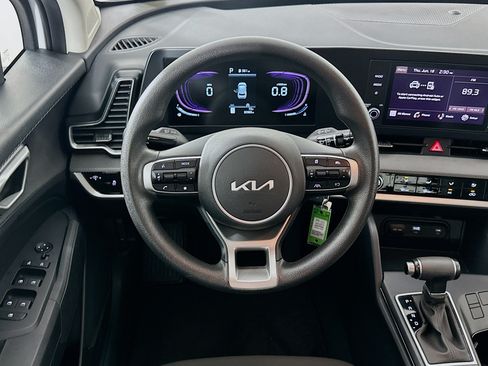 Used 2025 Kia Sportage LX FWD image 17