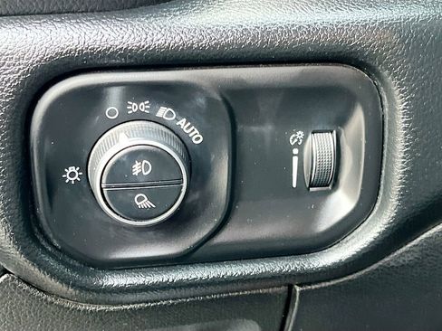 Used 2021 RAM 1500 Big Horn image 10