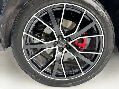 Used 2021 Audi Q8 Prestige w/ Prestige Package AWD/4WD image 33