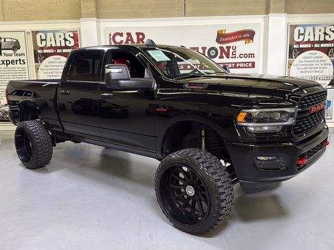 Used 2024 RAM 2500 Big Horn w/ Night Edition AWD/4WD image 1