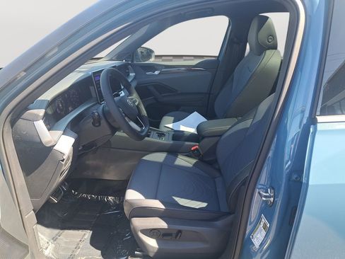 New 2025 Volkswagen Tiguan SE R-Line image 12