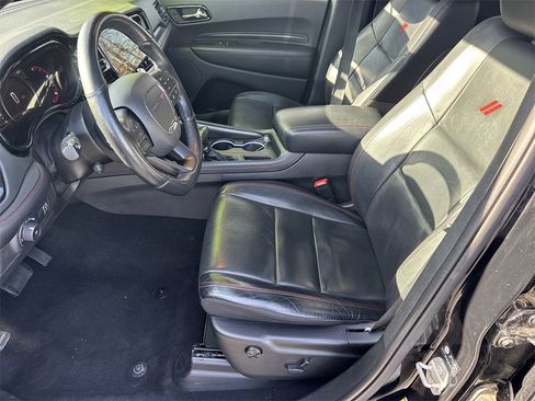 Used 2023 Dodge Durango GT image 9