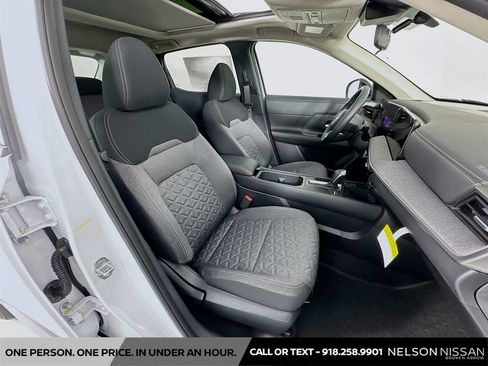 New 2026 Nissan Kicks SV w/ SV Premium Package FWD image 27