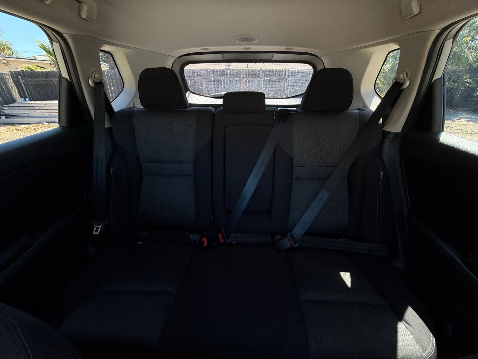 Used 2025 Nissan Rogue SV AWD/4WD image 39